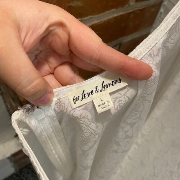 Verity Gown - Picture 13 of 15